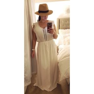 FOREVER 21 WHITE DRESS